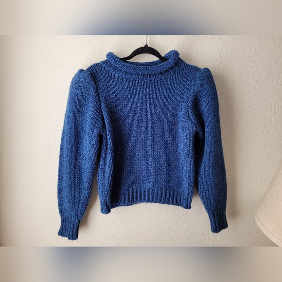 Vintage Puffed Shoulder blue and black cute sweater - Picture 6 of 7